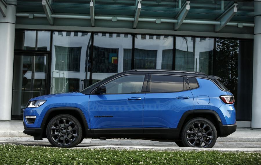  Jeep Compass S 4xe (MP) 2020 года  (EU) (фото 2 из 10)